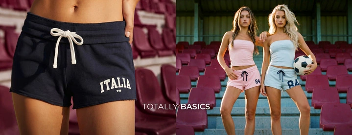 Discover Totally Basics by Tally Weijl, essential everyday pieces designed for easy styling, perfect fits, and versatile outfits you can wear on repeat.- TALLY WEiJL