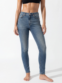 SKINNY