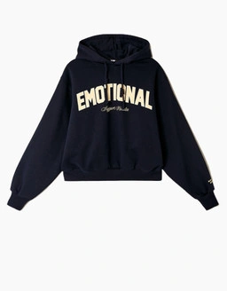 Entdecke die Sweats von Tally Weijl mit trendigen Sweatshirts und Joggern für einen bequemen, mühelosen Alltagslook.