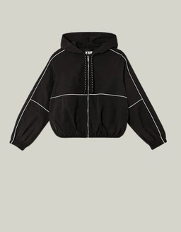 Odkryj kurtki Tally Weijl z modnymi fasonami zaprojektowanymi z myślą o wygodnym warstwowaniu i codziennym stylu.