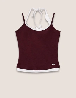 Baue deine Garderobe mit zeitlosen Basics auf Essentials die Komfort einfaches Styling und täglichen Style bieten.