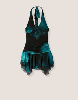 Discover dresses designed to suit every style, from casual everyday looks to elegant outfits perfect for any occasion.