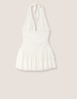 Discover dresses designed to suit every style, from casual everyday looks to elegant outfits perfect for any occasion.