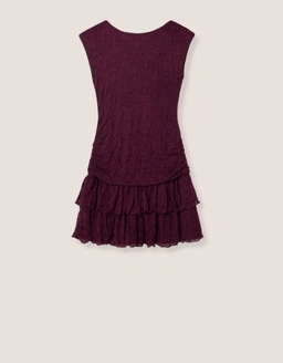 Entdecke Kleider für jeden Stil – von lässigen Alltagslooks bis hin zu eleganten Designs für besondere Momente.
