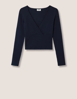 Build your wardrobe with timeless basics essential pieces designed for comfort easy styling and everyday wear.