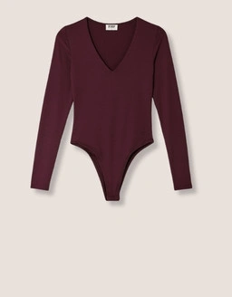 Découvre les tops et bodys Tally Weijl, des essentiels du quotidien aux modèles tendance pour créer des looks qui attirent tous les regards.
