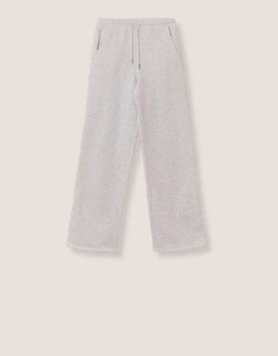 Entdecke Hosen, die moderne Passformen mit zeitlosem Stil verbinden und perfekt für mühelose Alltagslooks sind.