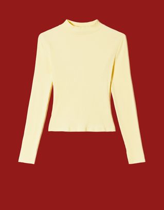 Scopri le T-shirt Tally Weijl in saldo e lasciati conquistare da modelli di tendenza a prezzi ridotti, ideali per look easy di tutti i giorni.