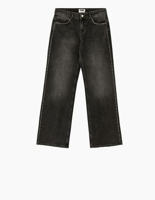 Découvre ton jean parfait avec des looks stylés, mode chic et tendances saisonnières.