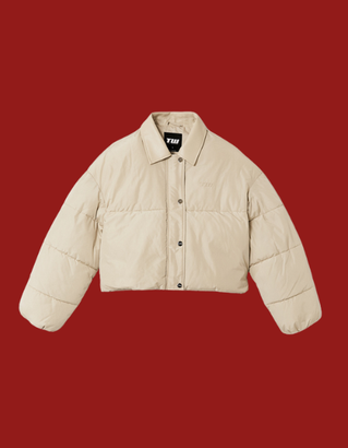 Scopri le giacche Tally Weijl in saldo e lasciati conquistare da modelli di tendenza a prezzi ridotti, perfetti per completare ogni outfit.