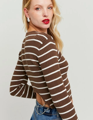 Discover knit tops in our innovation page with chic fashion vibes stylish outfits and creative trends.