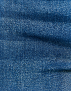 Niebieskie jeansy rurki z niskim stanem