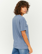 Blaues bedrucktes T-Shirt