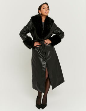Langer schwarzer Mantel mit Kunstpelz | TALLY WEiJL