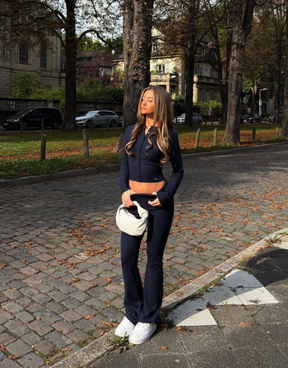 Pantalon Bleu Flare en Maille | TALLY WEiJL