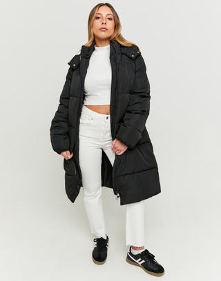 Schwarze lange Pufferjacke mit Kapuze | TALLY WEiJL
