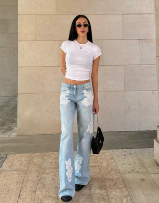 Blaue Low-Waist-Jeans mit geradem Bein und Spitze | TALLY WEiJL