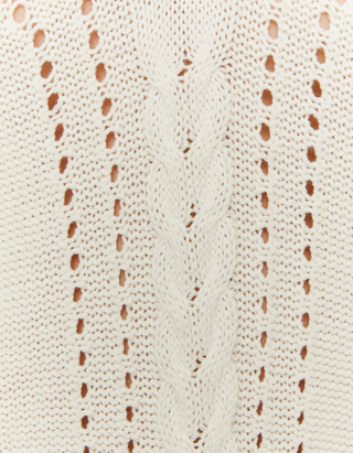Weiße Zopfstrick-Pullover mit V-Ausschnitt