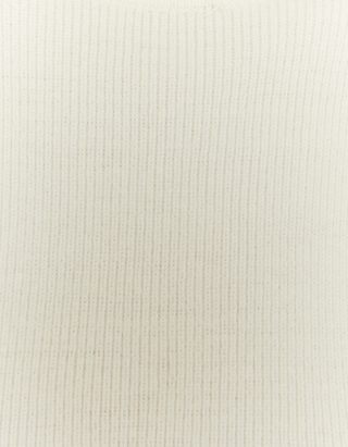 Weißer Pullover mit Rundhalsausschnitt