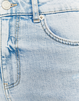 TALLY WEiJL, Shorts di Jeans strappati a Vita Media for Women