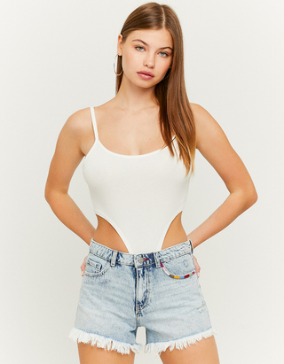 High Waist Raw Hem Denim Shorts | TALLY 