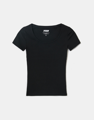 Μαύρο μπλουζάκι Basic