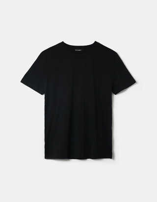 Black Basic T-shirt