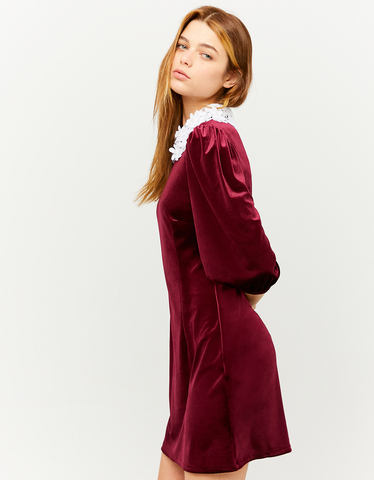 Kleid Aus Samt Mit Kontrastierendem Kragen Tally Weijl Online Shop 
