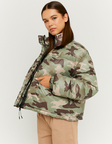 camo cropped puffer jacket