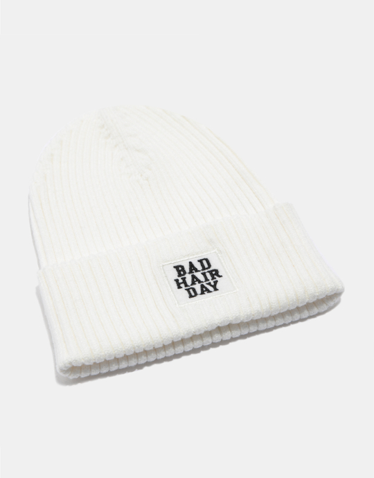 White Beanie with Text Embroidery | TALLY WEiJL