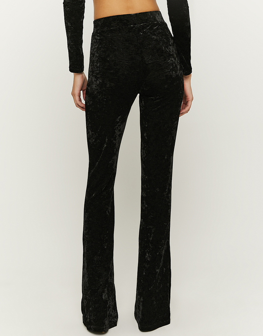 Schwarze Flare Leggings aus Samt | TALLY WEiJL