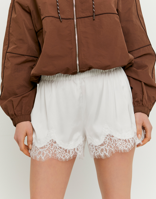 Short Blanc avec Dentelle | TALLY WEiJL