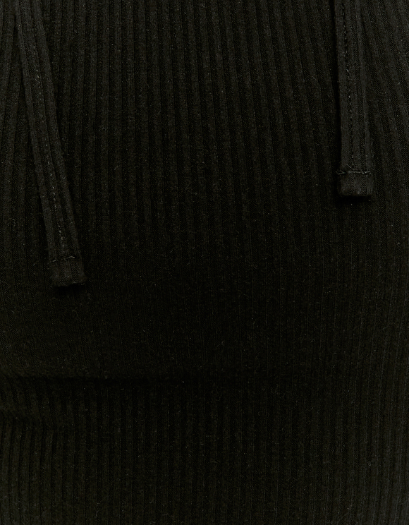 Schwarzes langärmliges Mini Kleid