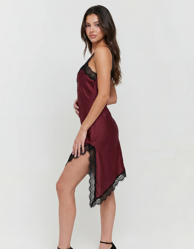 TALLY WEiJL, Abito Asimmetrico in Raso Bordeaux con Pizzo for Women