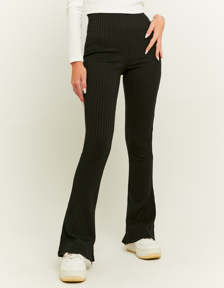 Black Cozy Ribbed Flare Trousers | TALLY WEiJL