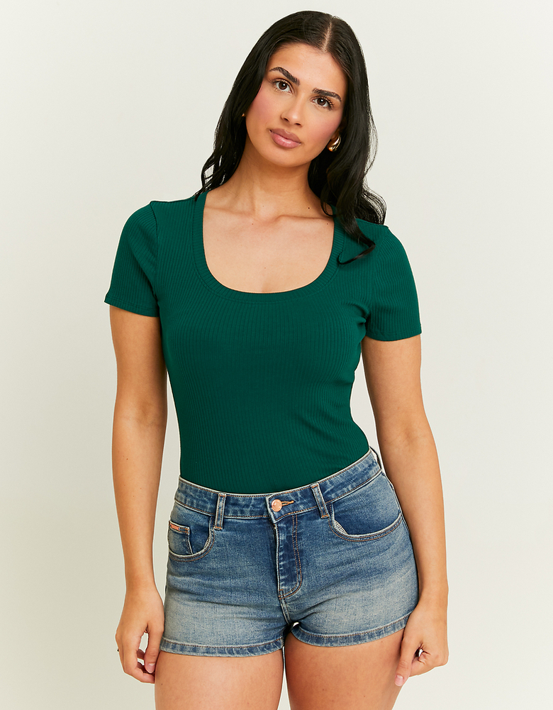Grünes Basic Regular Fit T-Shirt | TALLY WEiJL