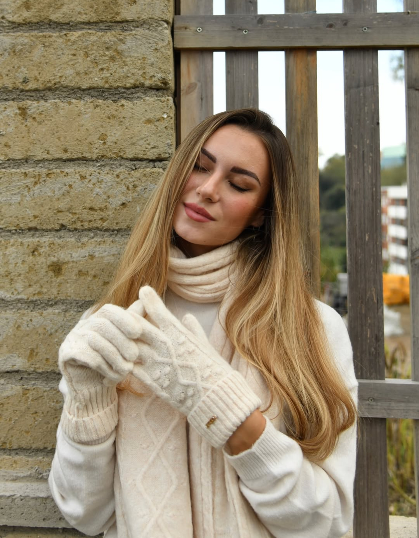 Beige Gloves