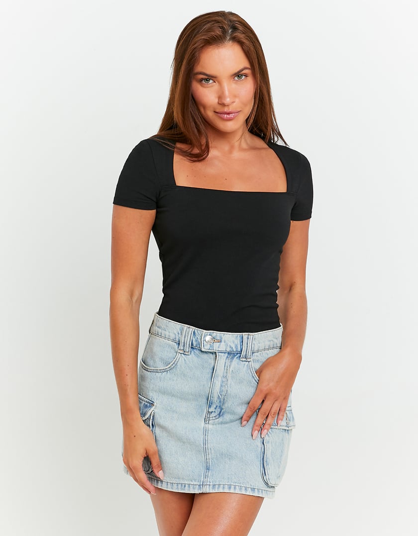 TALLY WEiJL, Black Basic T-shirt with Squared Neckline for Women